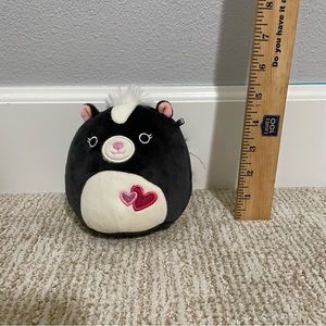 Skunk squish 5”